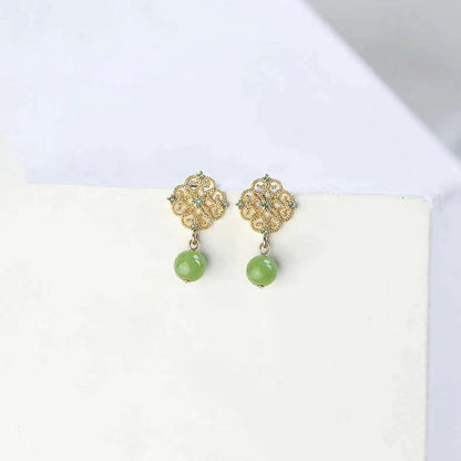Romantic Silver Earring for Special Moments