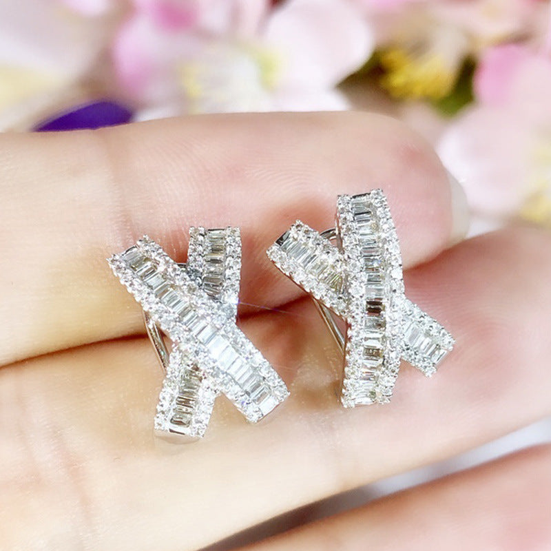 Charming Earring for Any Occasion