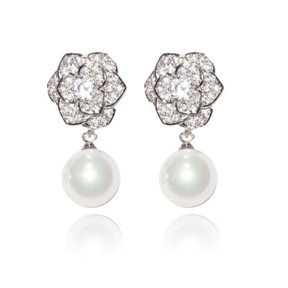 Romantic Pearl Earring for Special Moments