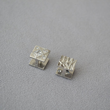 Romantic Gold Earring for Special Moments