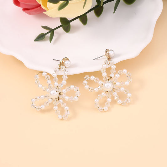 Classic Pearl Earring with Timeless Appeal