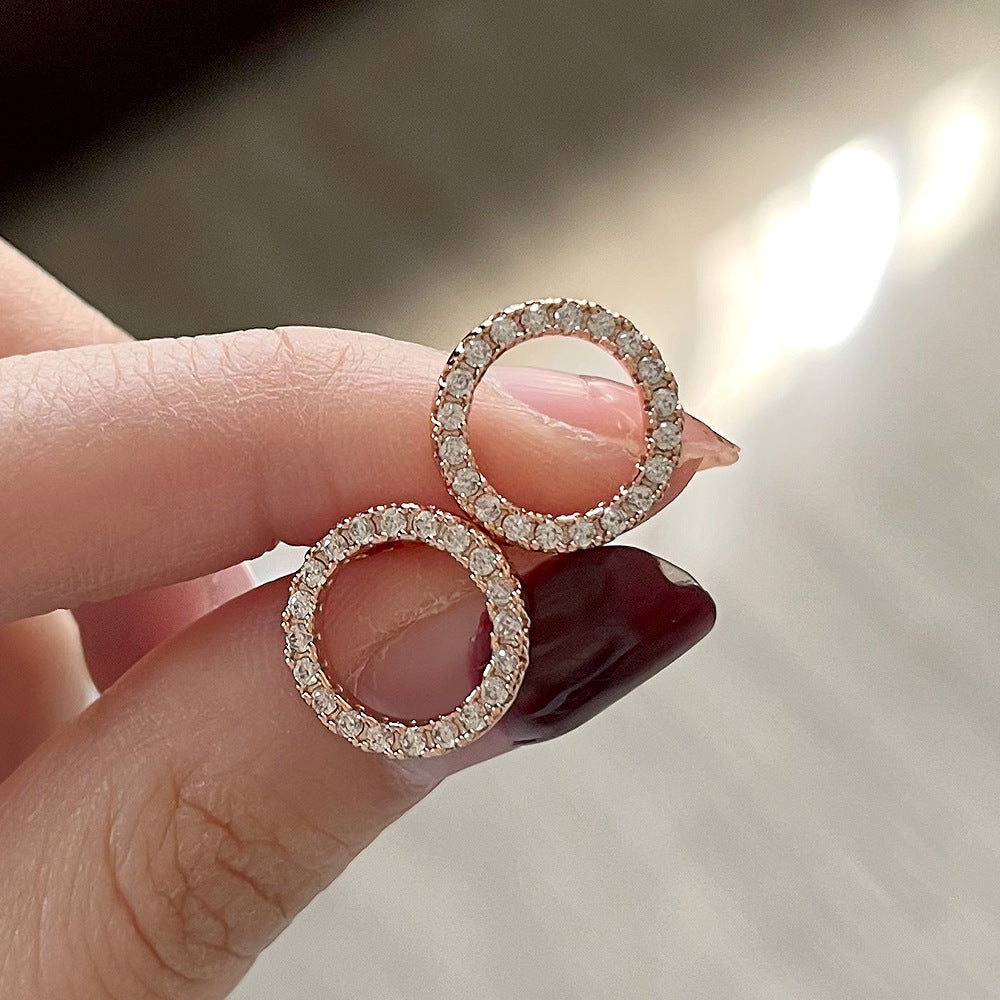 Romantic Earring for Special Moments