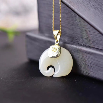 Romantic Silver Necklace for Special Moments