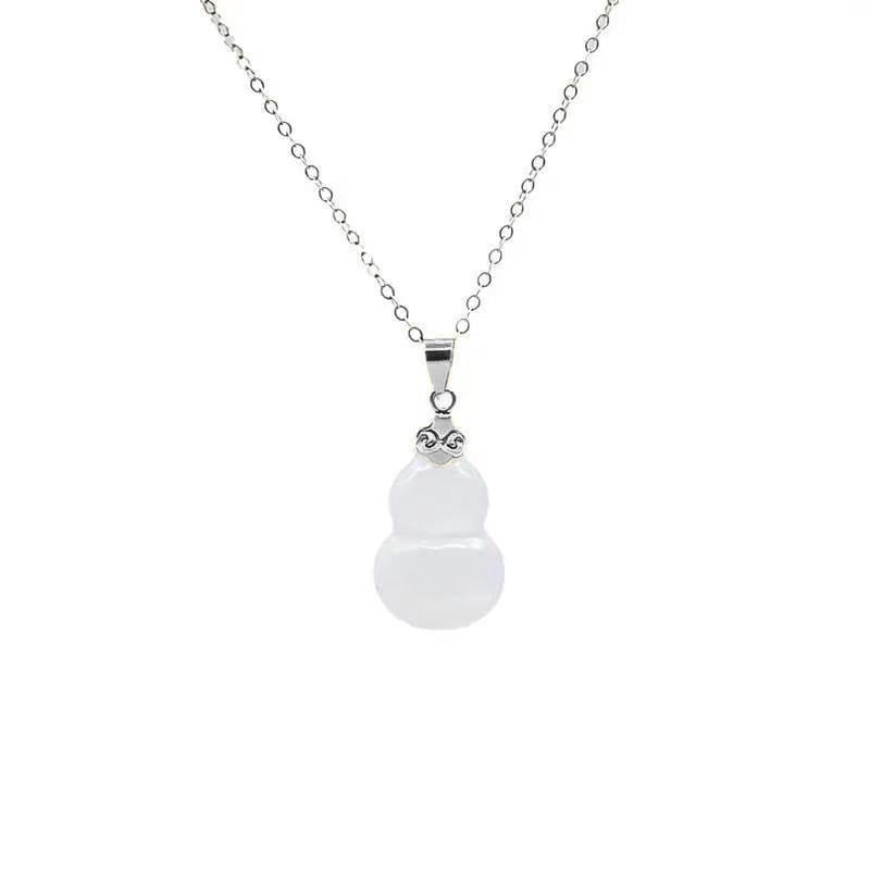 Romantic Silver Necklace for Special Moments