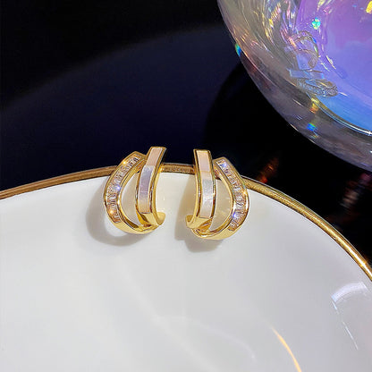 Beautiful Earring with Unique Style