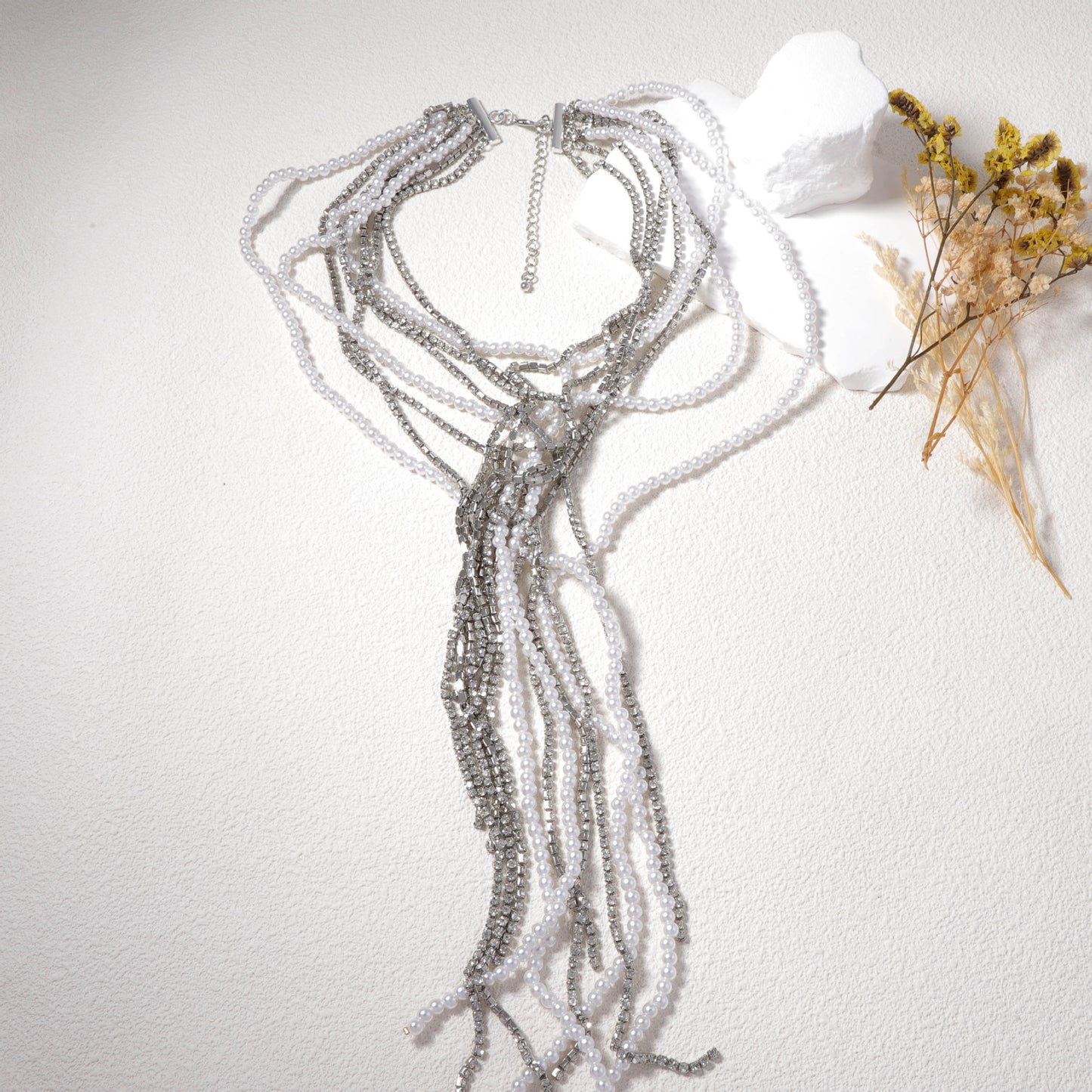 Charming Pearl Necklace for Any Occasion