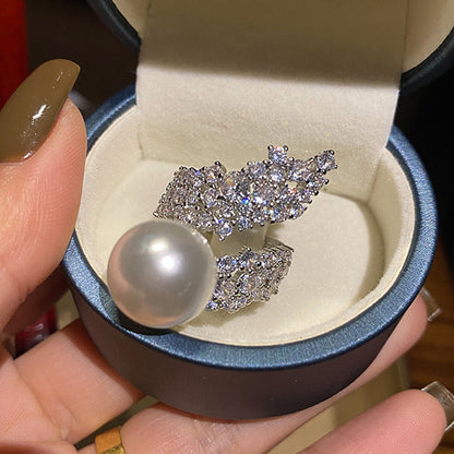 Classic Pearl Ring with Timeless Appeal