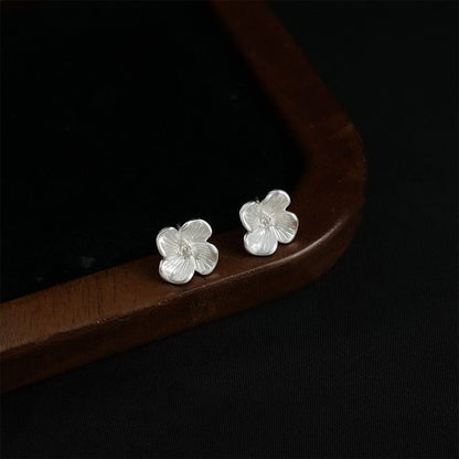 Charming Piece for Any Occasion