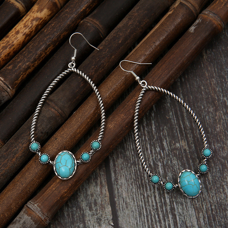 Charming Earring for Any Occasion