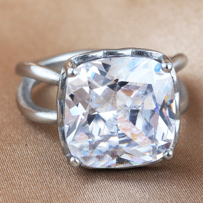 Elegant Ring for Every Occasion
