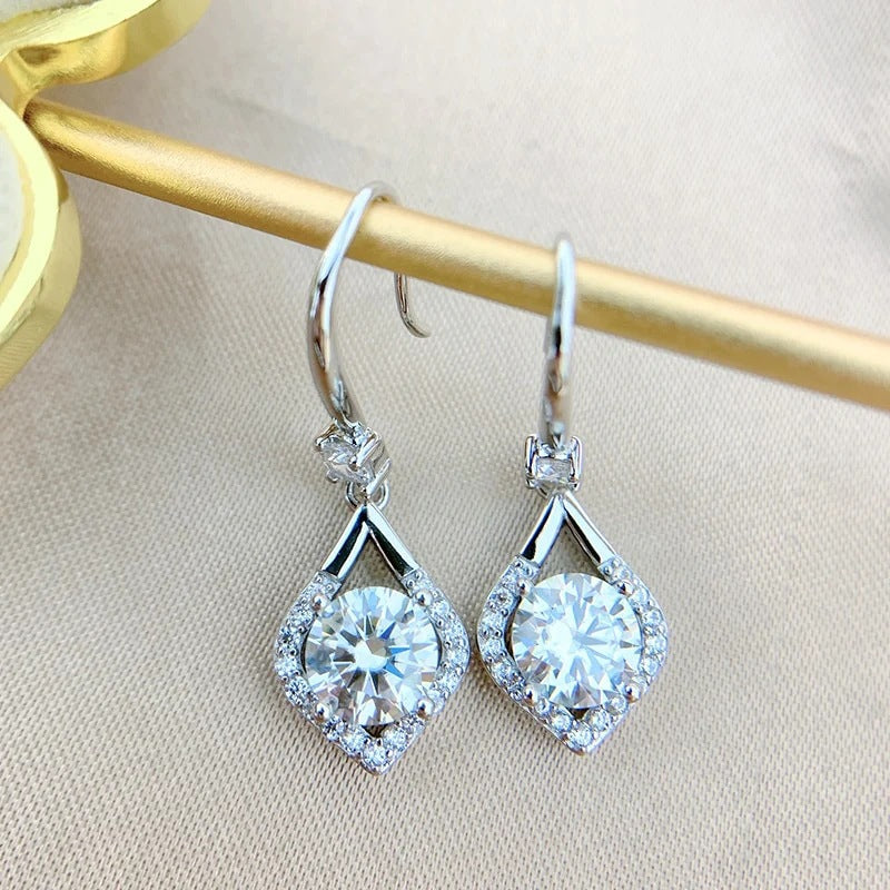 Romantic Earring for Special Moments