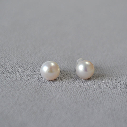 Stunning Pearl Earring for Daily Wear