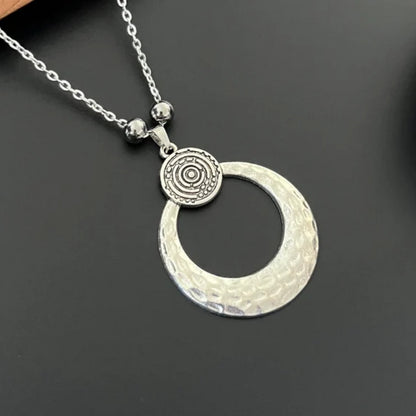 Classic Necklace with Timeless Appeal