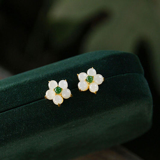 Charming Gold Earring for Any Occasion