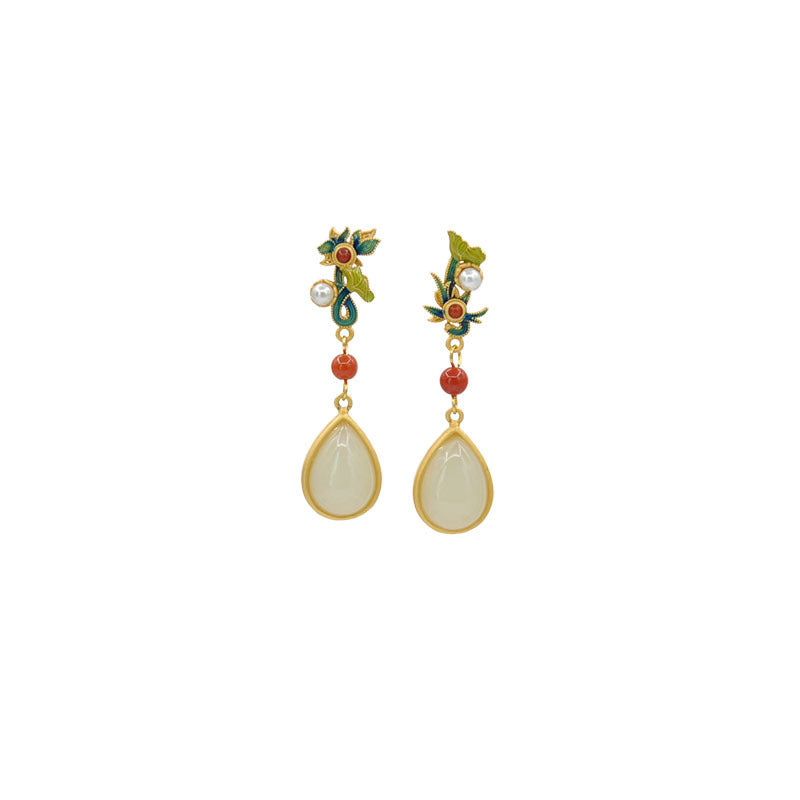 Charming Gold Earring for Any Occasion