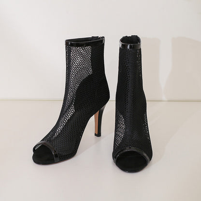 Graceful Orthopedic Sandals for Modern Look