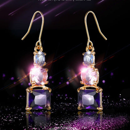 Beautiful Gold Earring with Unique Style