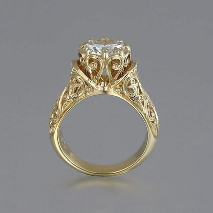 Charming Gold Ring for Any Occasion
