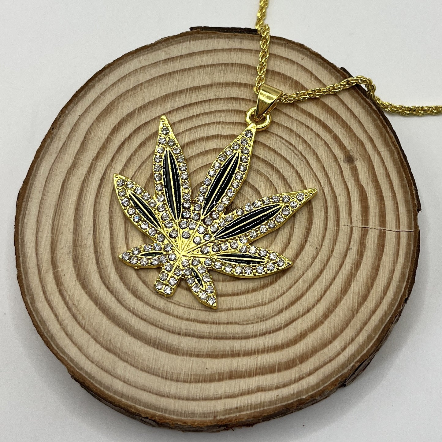Classic Necklace with Timeless Appeal
