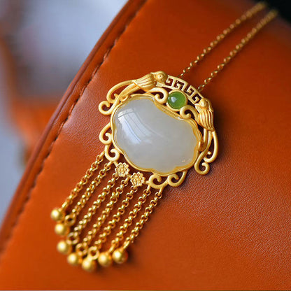 Classic Gold Necklace with Timeless Appeal