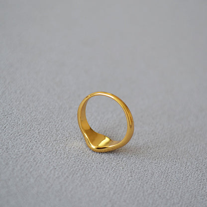Charming Gold Ring for Any Occasion