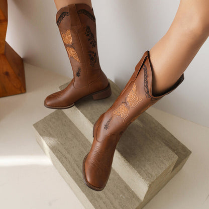 Graceful Orthopedic Boots for Modern Look