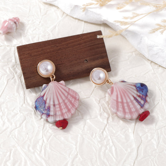 Classic Pearl Earring with Timeless Appeal