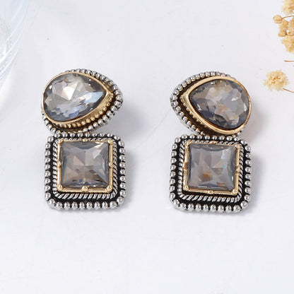 Charming Piece for Any Occasion