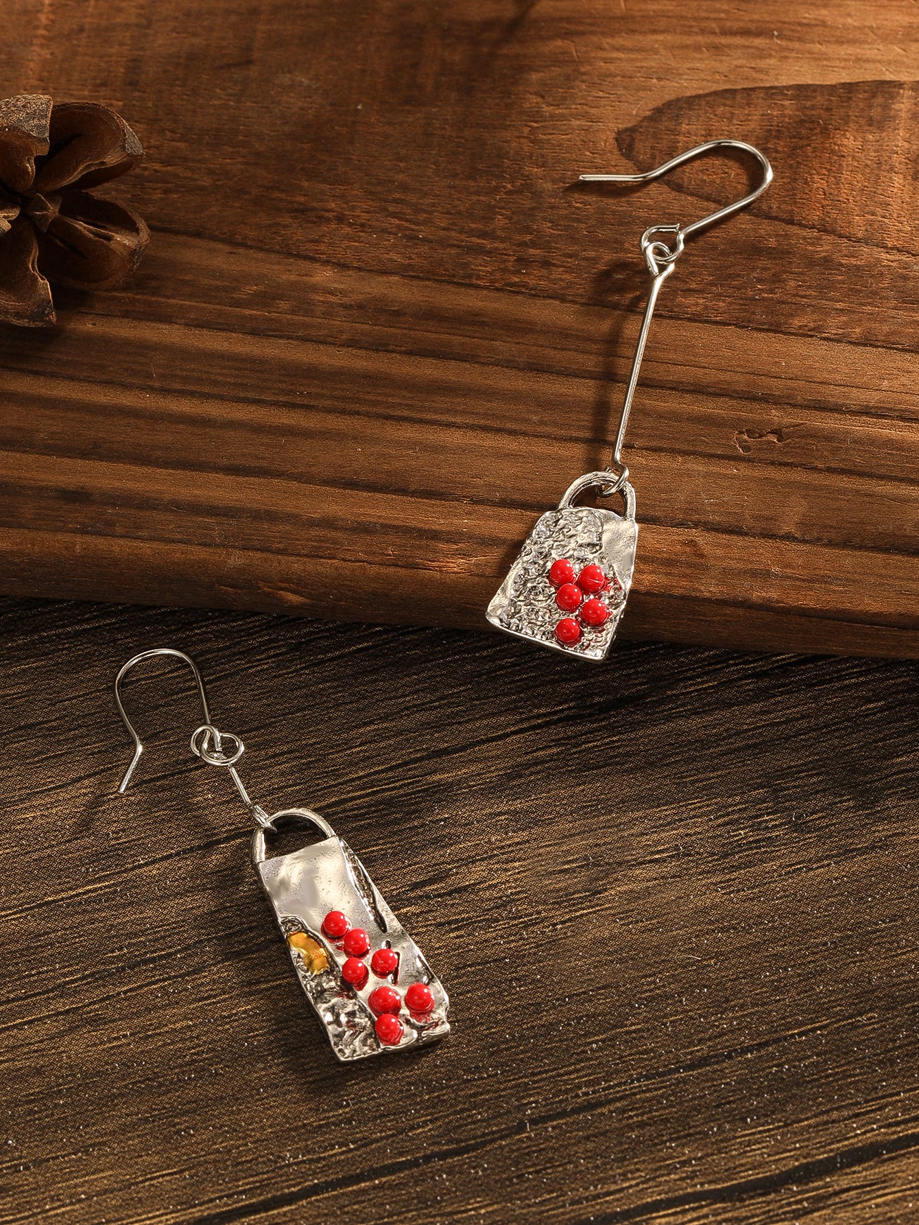 Classic Earring with Timeless Appeal