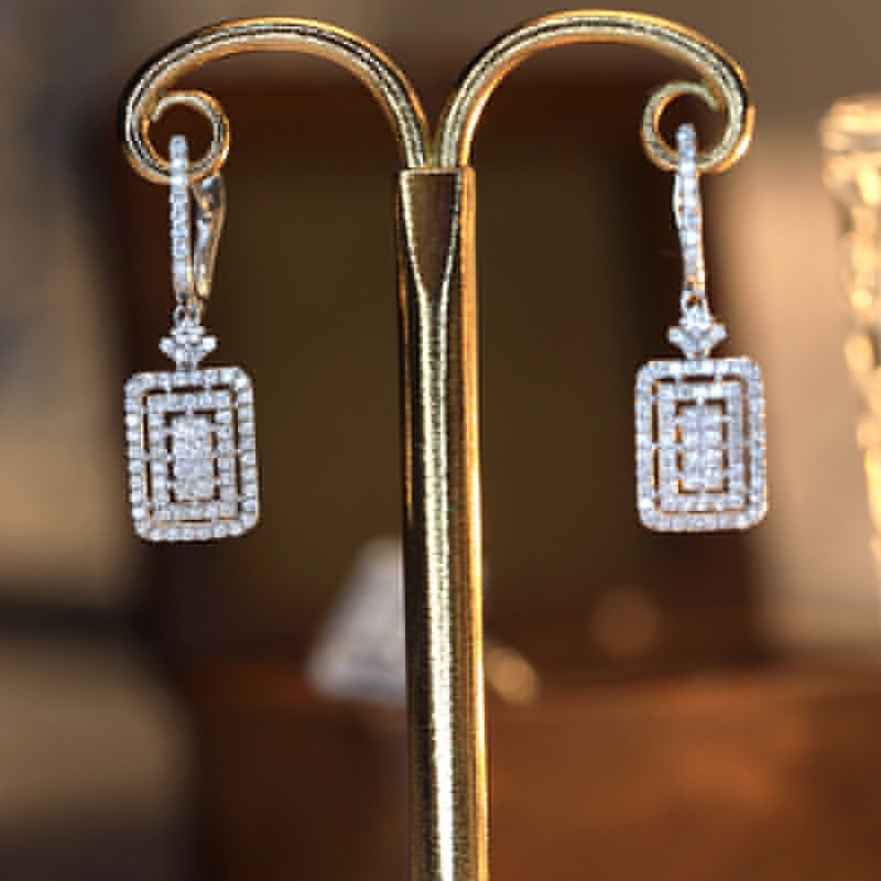 Elegant Earring for Every Occasion