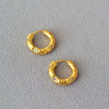 Stunning Gold Earring for Daily Wear
