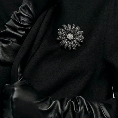 Charming Piece for Any Occasion