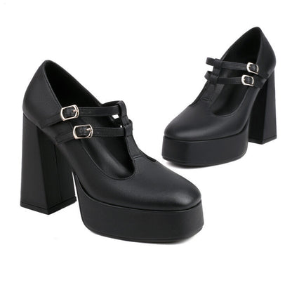 Graceful Orthopedic Sandals for Modern Look