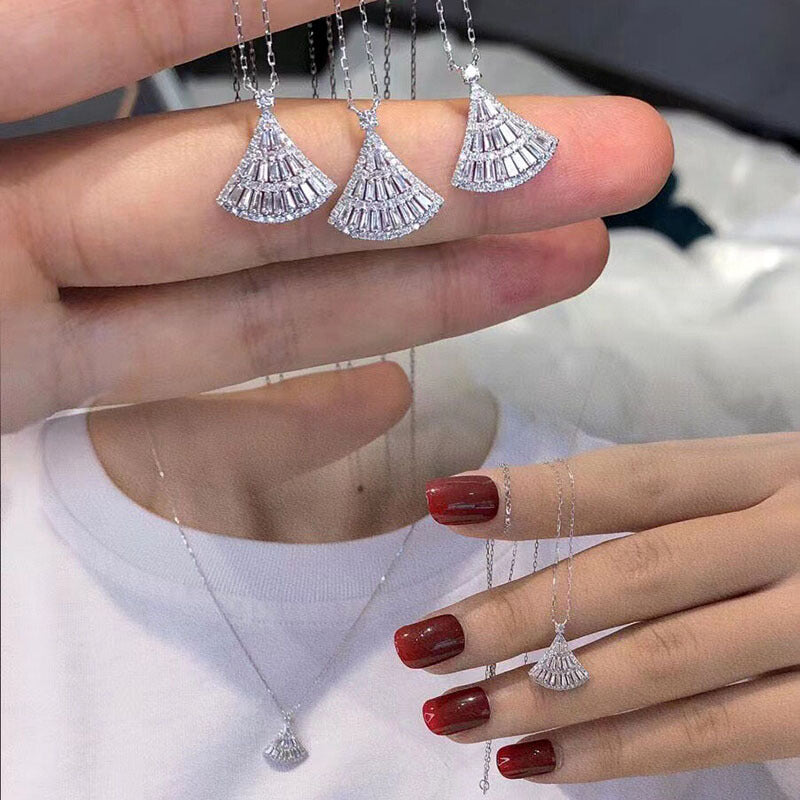 Stunning Necklace for Daily Wear