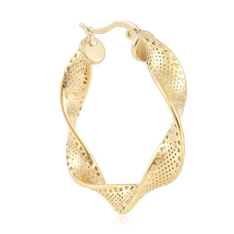 Charming Gold Earring for Any Occasion