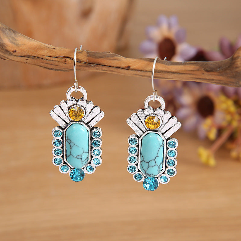 Beautiful Silver Earring with Unique Style