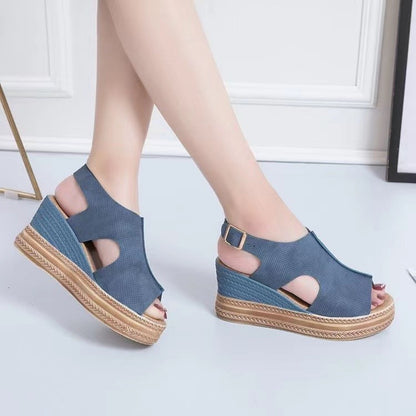 Chic Orthopedic Sandals with Unique Design