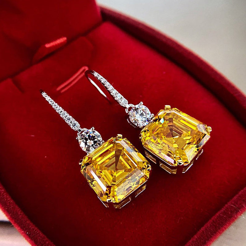 Romantic Earring for Special Moments