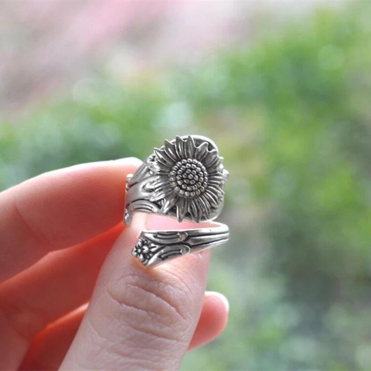 Elegant Silver Ring for Every Occasion
