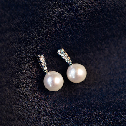 Elegant Pearl Earring for Every Occasion