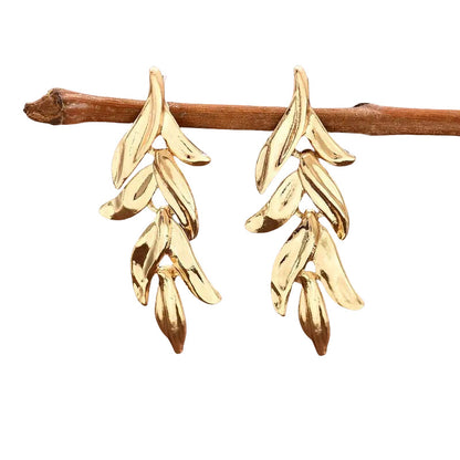 Classic Earring with Timeless Appeal
