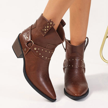 Graceful Orthopedic Boots for Modern Look