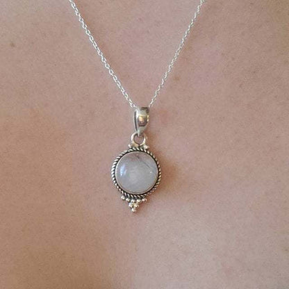 Stunning Necklace for Daily Wear