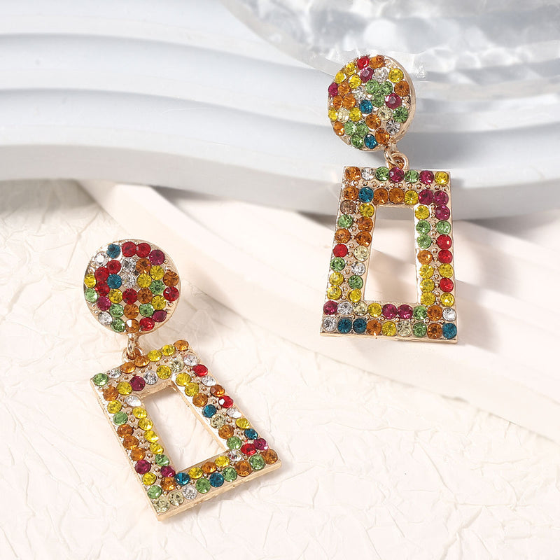 Charming Earring for Any Occasion