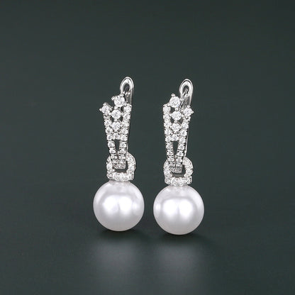 Romantic Pearl Earring for Special Moments