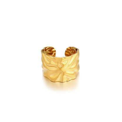 Romantic Gold Ring for Special Moments
