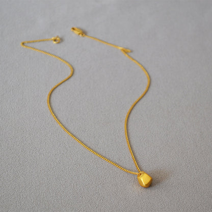 Elegant Gold Necklace for Every Occasion
