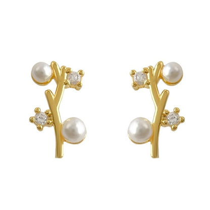 Charming Pearl Earring for Any Occasion