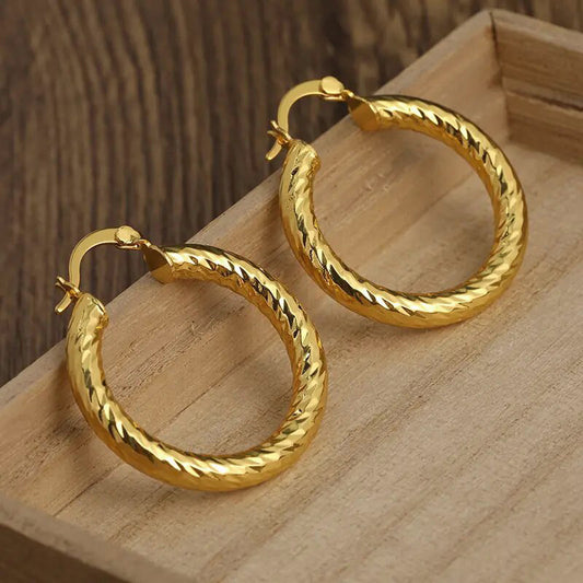 Charming Piece for Any Occasion