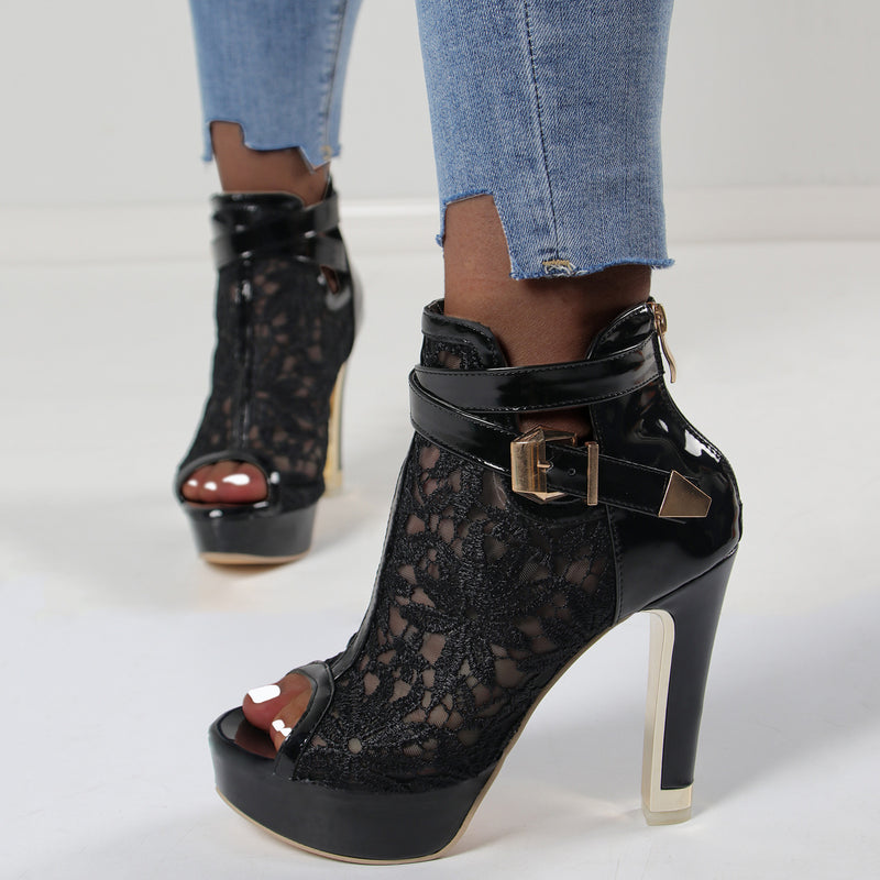 Classic Orthopedic Sandals with Timeless Style
